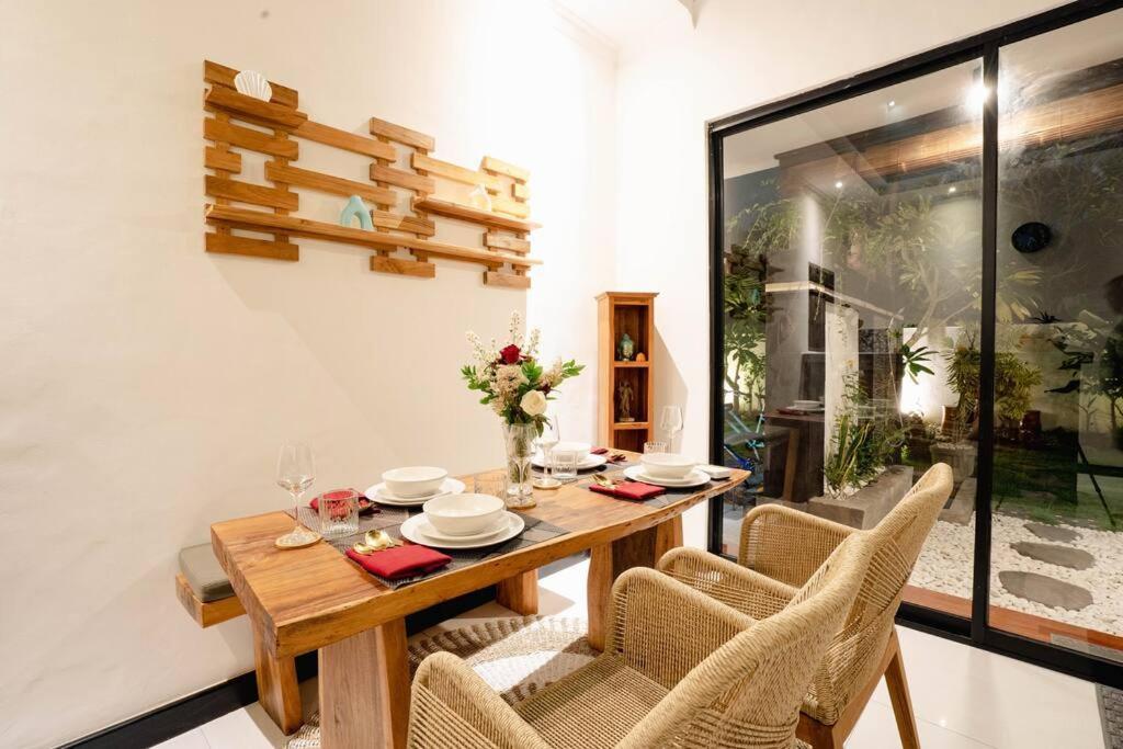 Chintana - 9 Min To Beach, Peaceful With Tropical Vibe Villa *