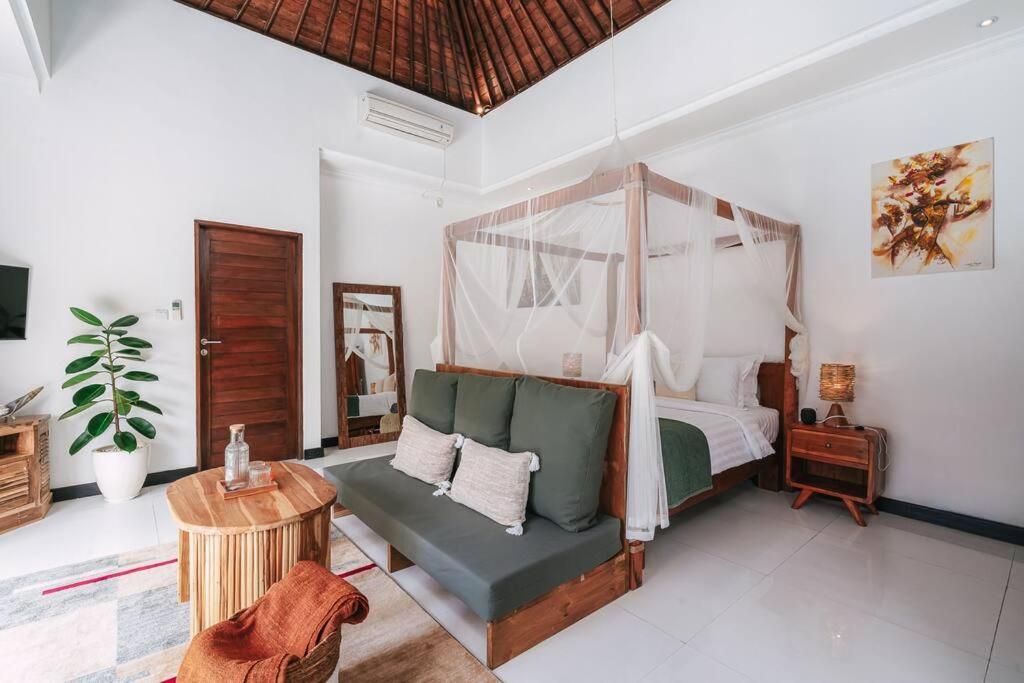 Chintana - 9 Min To Beach, Peaceful With Tropical Vibe Villa *